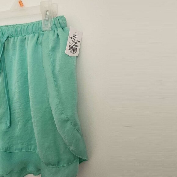 Green Ruffle Petal Drawstring Shorts Size Small b20 - Picture 6 of 10